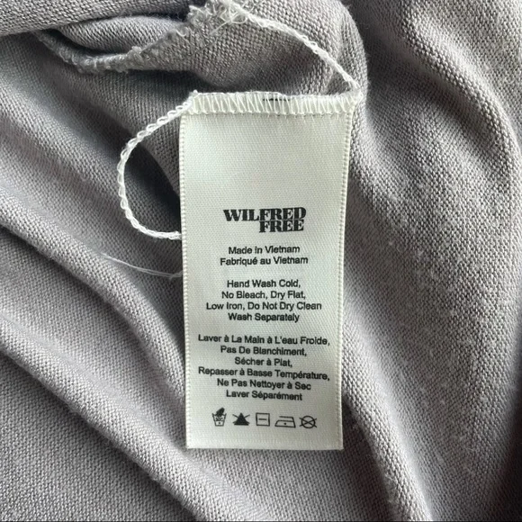 Wilfred Free v-neck gray blouse size xs - Picture 9 of 10